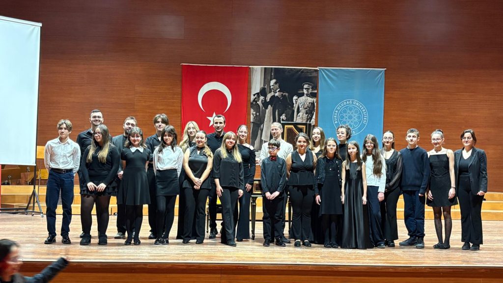 Bursa’da Barok Esintisi: Dünyaca Ünlü Klavesen Üstadı Márton Borsányi Sahne Alıyor