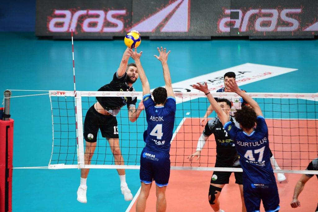 Osmangazi Belediyespor Arkas Spor’u 3-0’lık Net Skorla Geçti