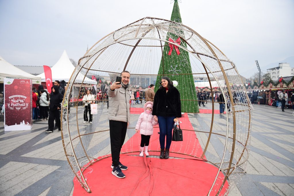 Osmangazi Meydanı’nda Festival Coşkusu
