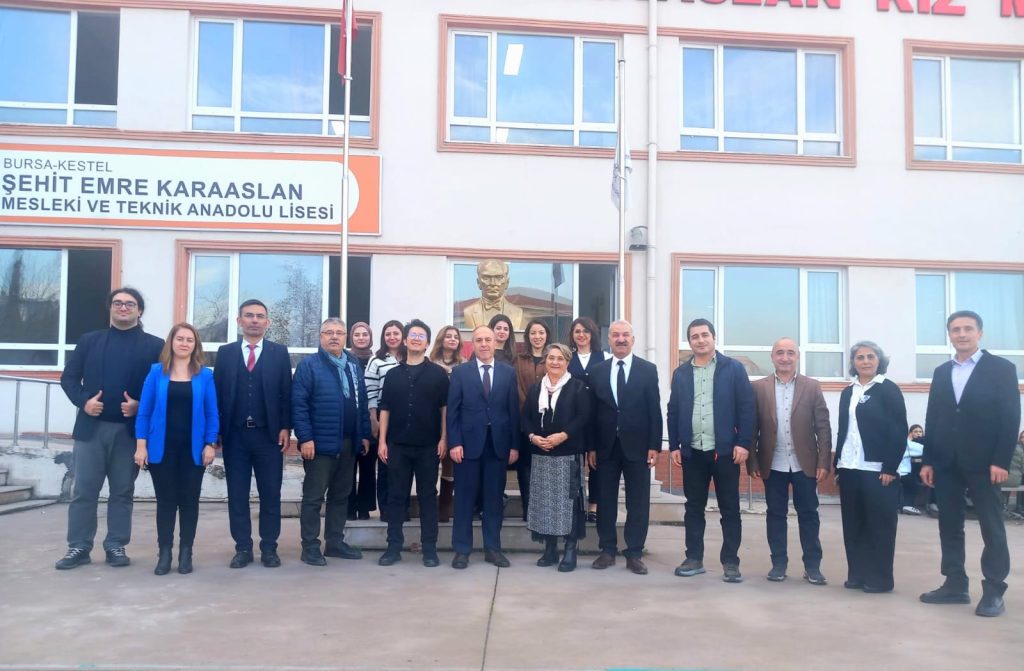 Eğitimde Yenilikçi Yaklaşımlar Mercek Altında: BUÜ’den Kestel’deki “Yenilikçi Sınıf” Uygulamasına Anlamlı Ziyaret