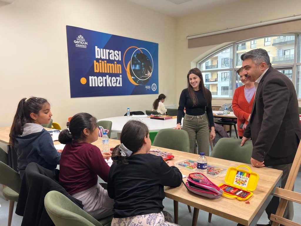 Genç Dostu İlçe Yıldırım: Başkan Yılmaz’dan Gençlere Hizmet Vurgusu