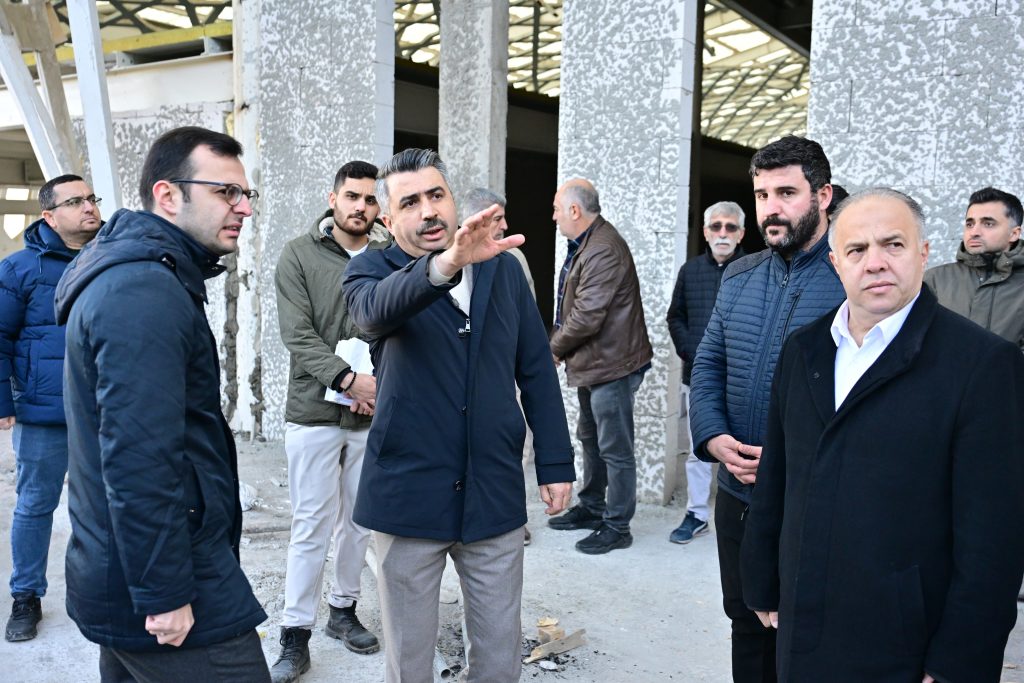 Yıldırım’da Pazar Yeri Dönüşüyor… Piremir’e Gençlik Ve Spor Merkezi