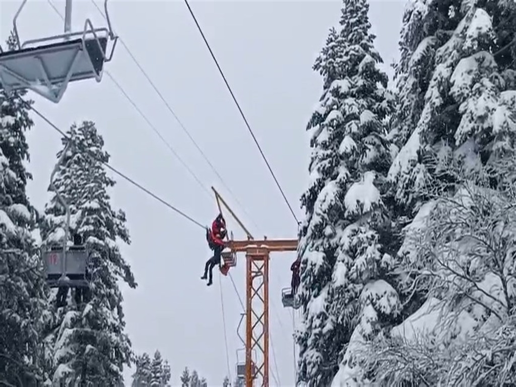 Uludağ’da Telesiyejde Mahsur Kalan 51 Kişi İle İlgili Bakan Yerlikaya’dan Açıklama