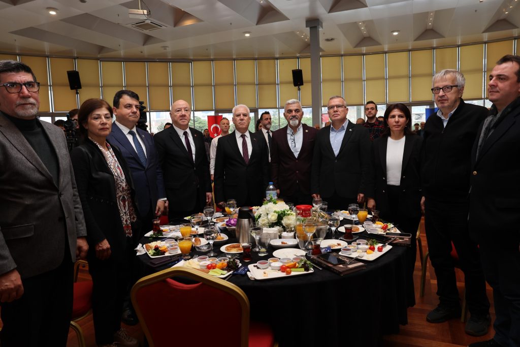 Büyükşehir’den Basın Emekçilerine Selam