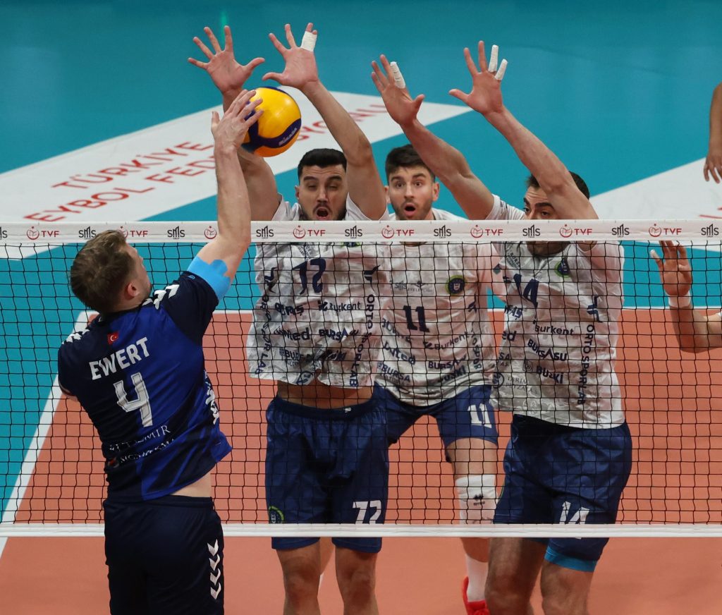 Büyükşehir Belediyespor 3-2 Kazandı