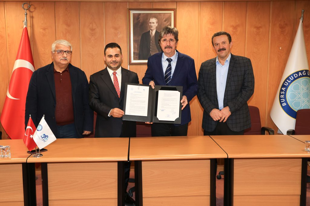 BUÜ’de Mühendislik Öğrencilerine Burs Müjdesi