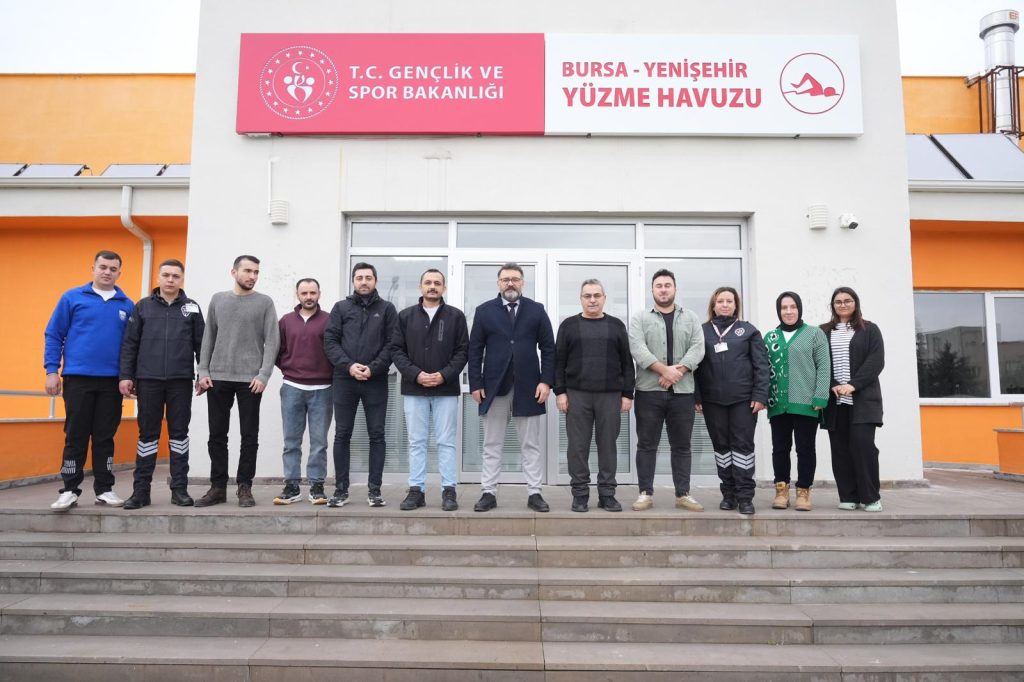 Yenişehir Kapalı Yüzme Havuzu Açıldı Yenişehir Kapalı Yüzme Havuzu Açıldı