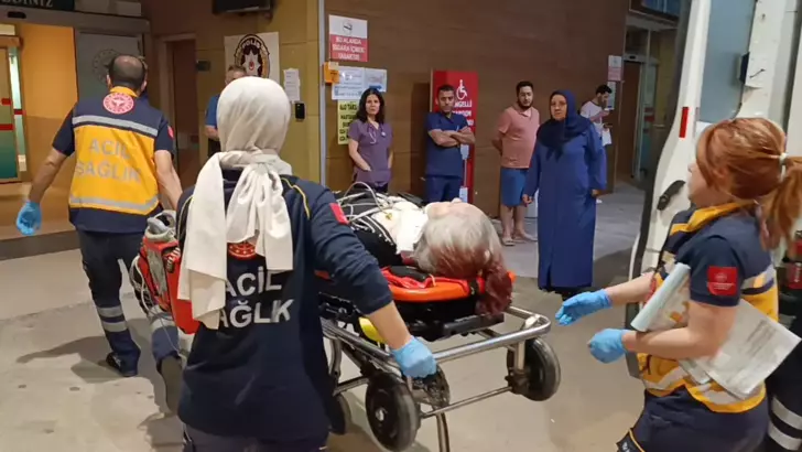 Özel Halk Otobüsünün Çarptığı Maryam Hayatını Kaybetti