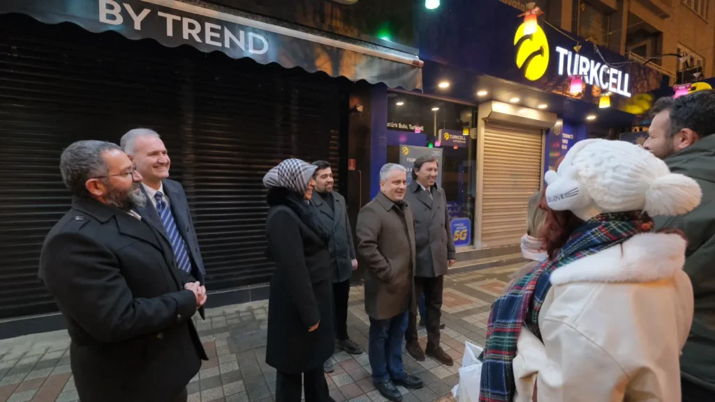 İnegöl’de Protokol Sahadaydı