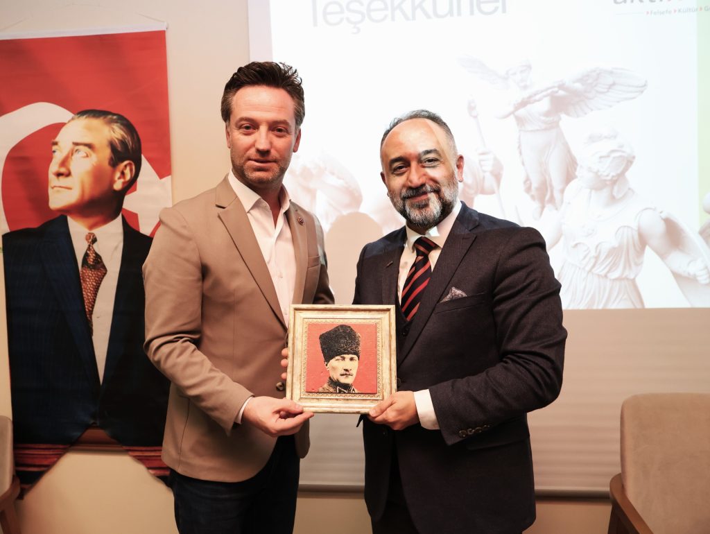 Osmangazi’de Felsefe Dolu Bir “Beş Çayı”