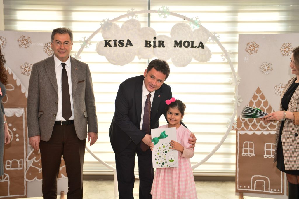 Osmangazi’de Miniklerin İlk Karne Heyecanı