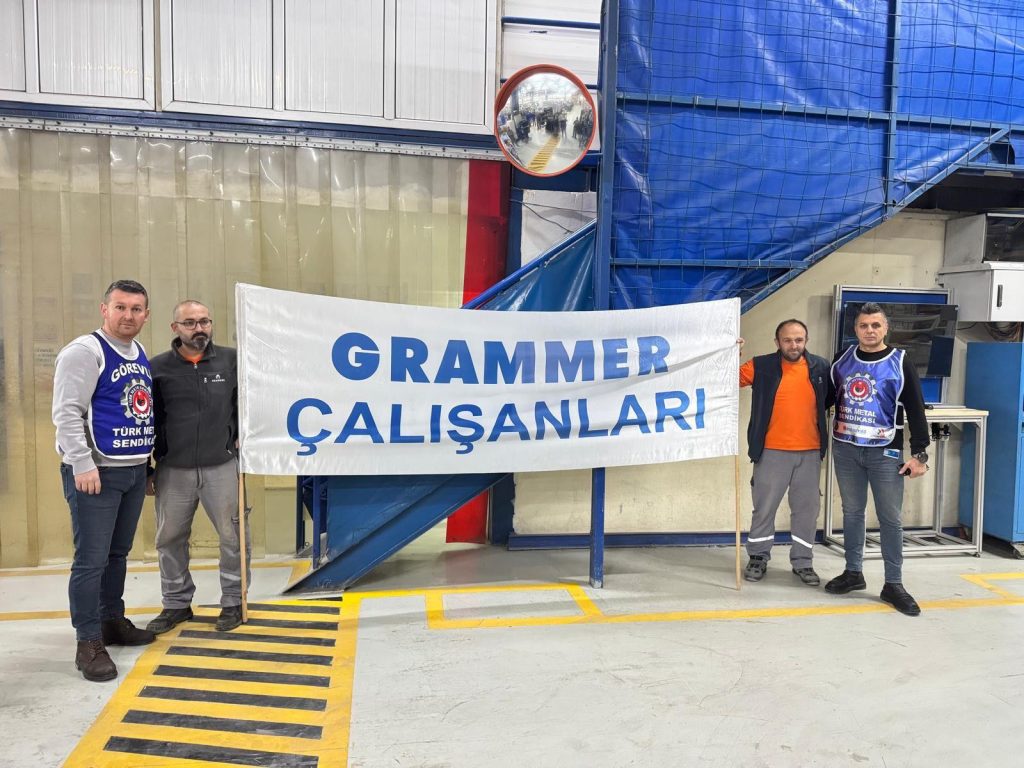 Fabrika Önünde Direniş… “Sadaka değil Emeğimizin Karşılığını İstiyoruz