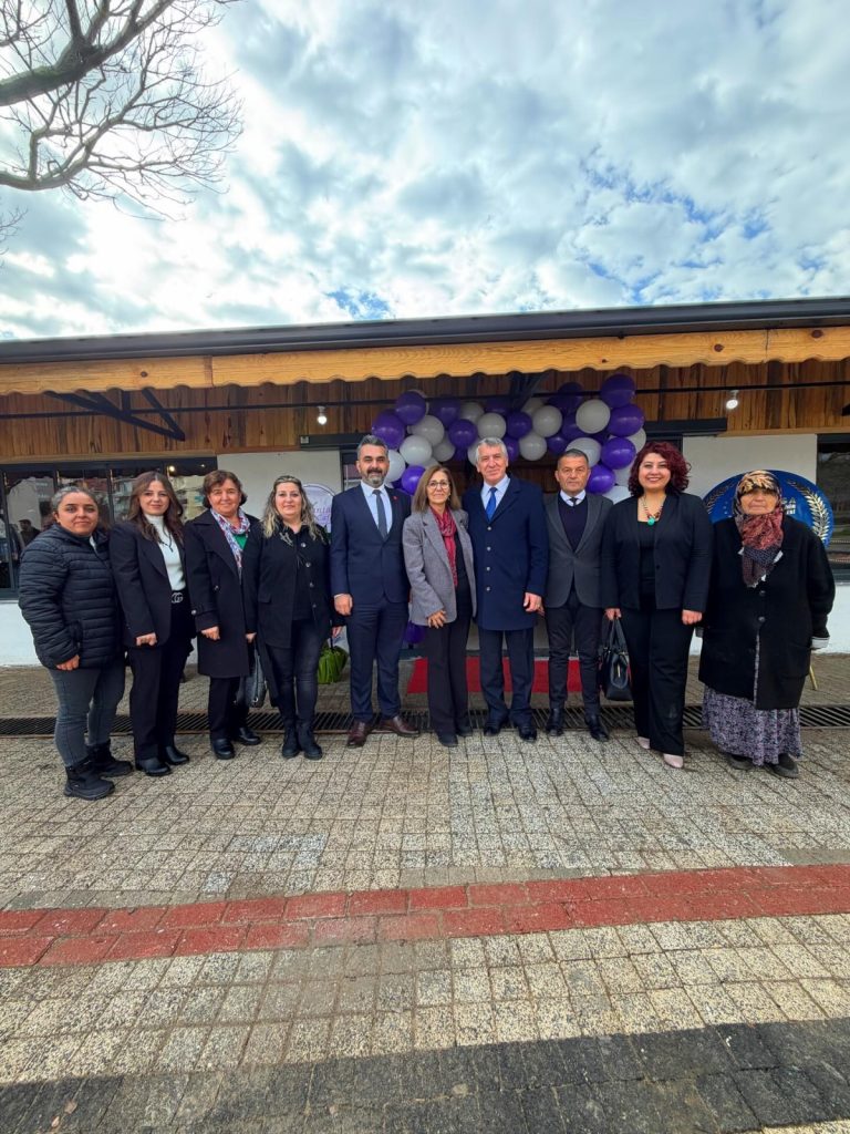 Harmancık’ta Kadınlara Özel Bir Durak: “Lavanta Kadın Kafe” Açıldı