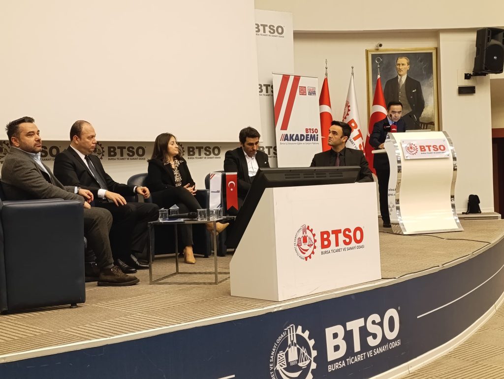 Bursa’dan Dünyaya Dijital Kapı: “İhracatın Kahramanları” BTSO’da Buluştu!