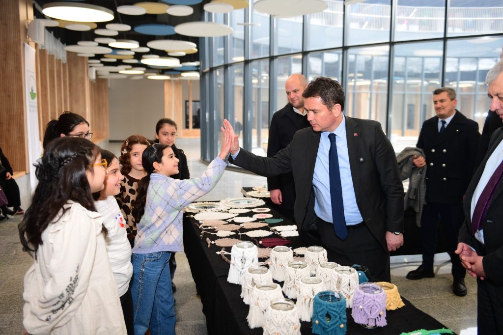 Osmangazi’nin “Yetenek Evleri” Sanat Açtı