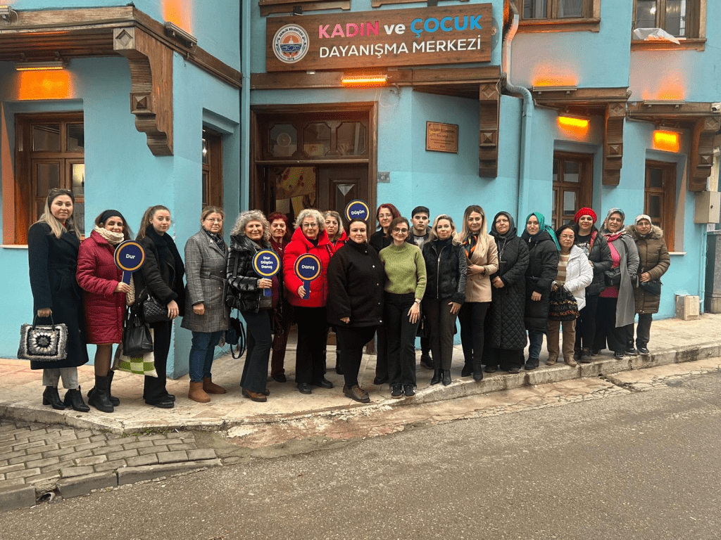 Gemlik’te Dijital Tuzaklara Karşı Kalkan