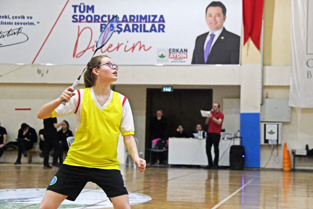 Badmintonun Yıldızları Osmangazi’de Parladı