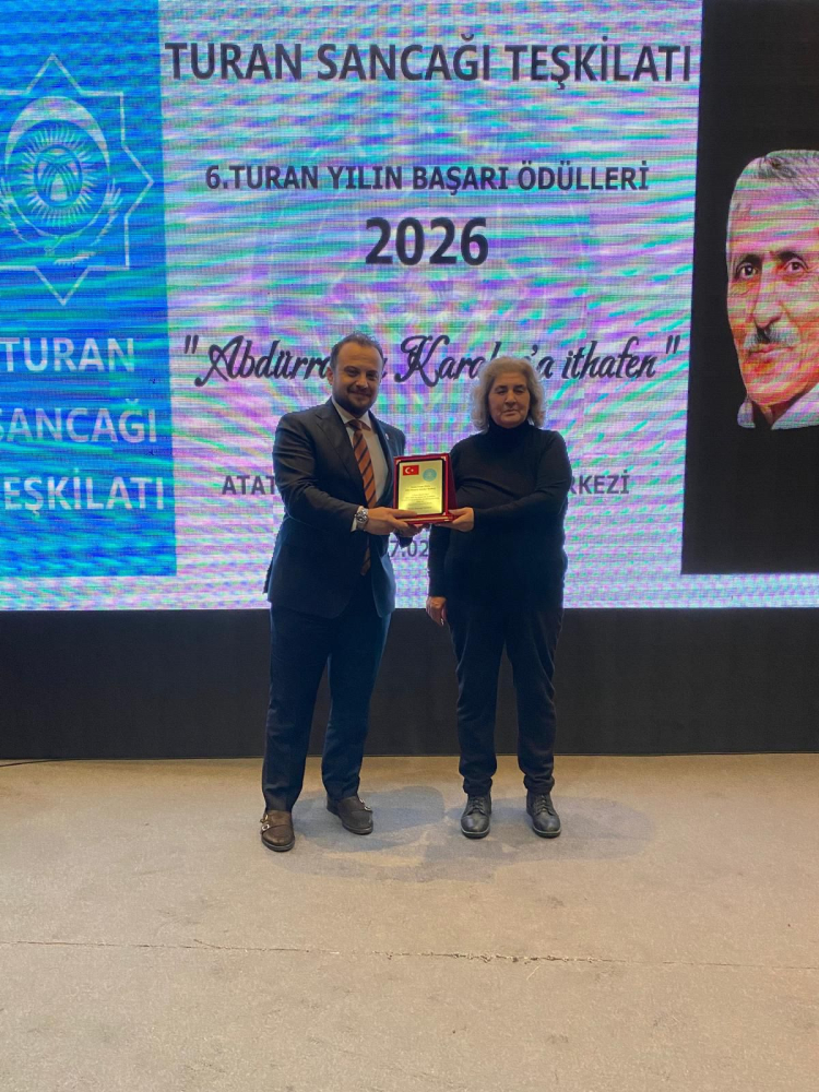 Bursa Yenişehir Belediye Başkanı Ercan Özel 'yılın en başarılı başkanı' seçildi