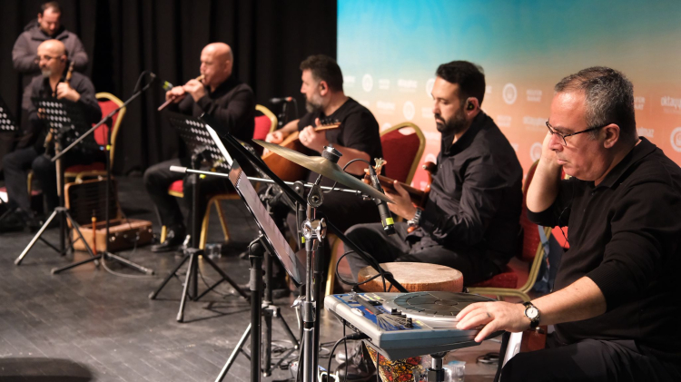 Bursa Yıldırım'da türkü dolu gece