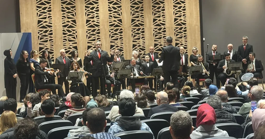 Bursa’da ‘Kalpten Dile Ezgiler’ konserine yoğun ilgi