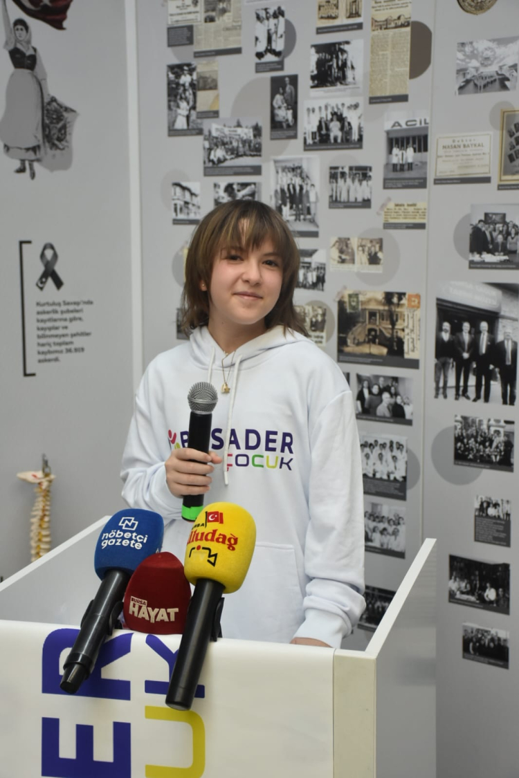 BUSADER geleceğe çocuklarla yürüyor... BUSADER Çocuk iş başında