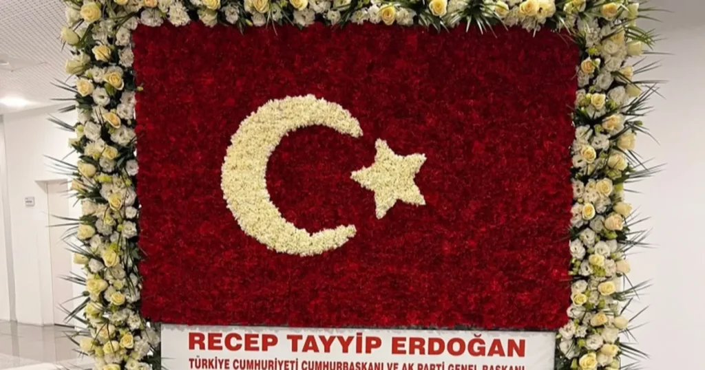 Cumhurbaşkanı Erdoğan’dan kuruluşa özel MHP’ye 57 gül