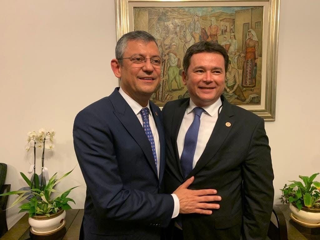 Osmangazi Belediye Başkanı Erkan Aydın’dan Özgür Özel’e Tam Destek