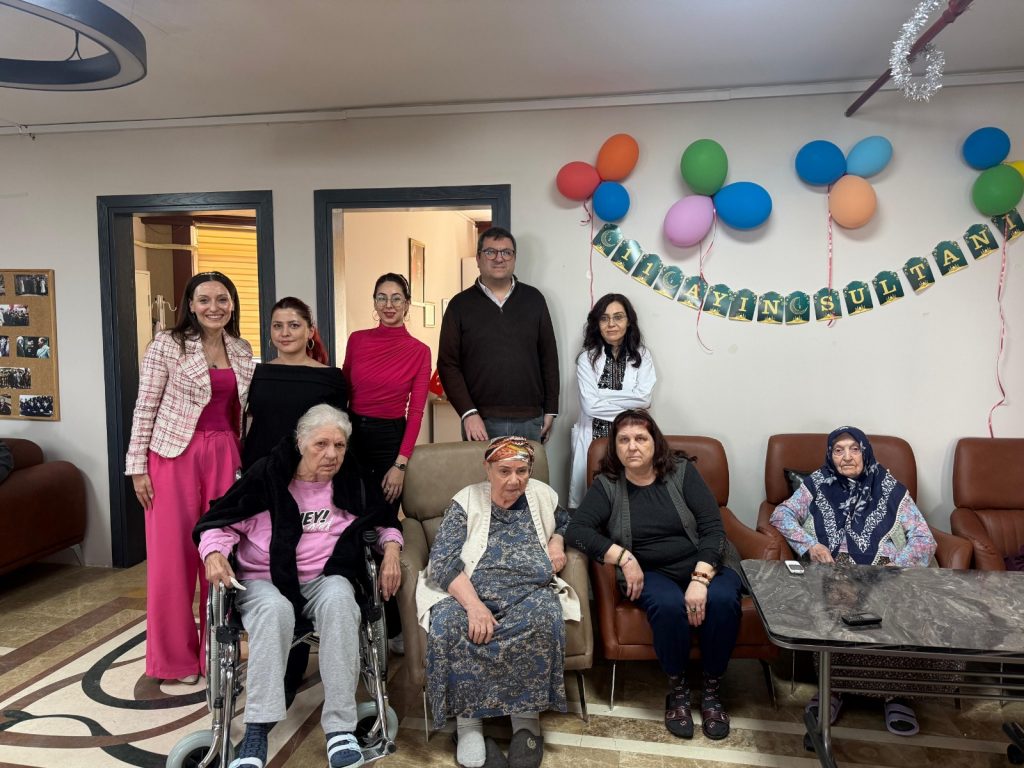 Burtom Sağlık Grubu’ndan Mudanya Huzurevi’ne Bayram Ziyareti