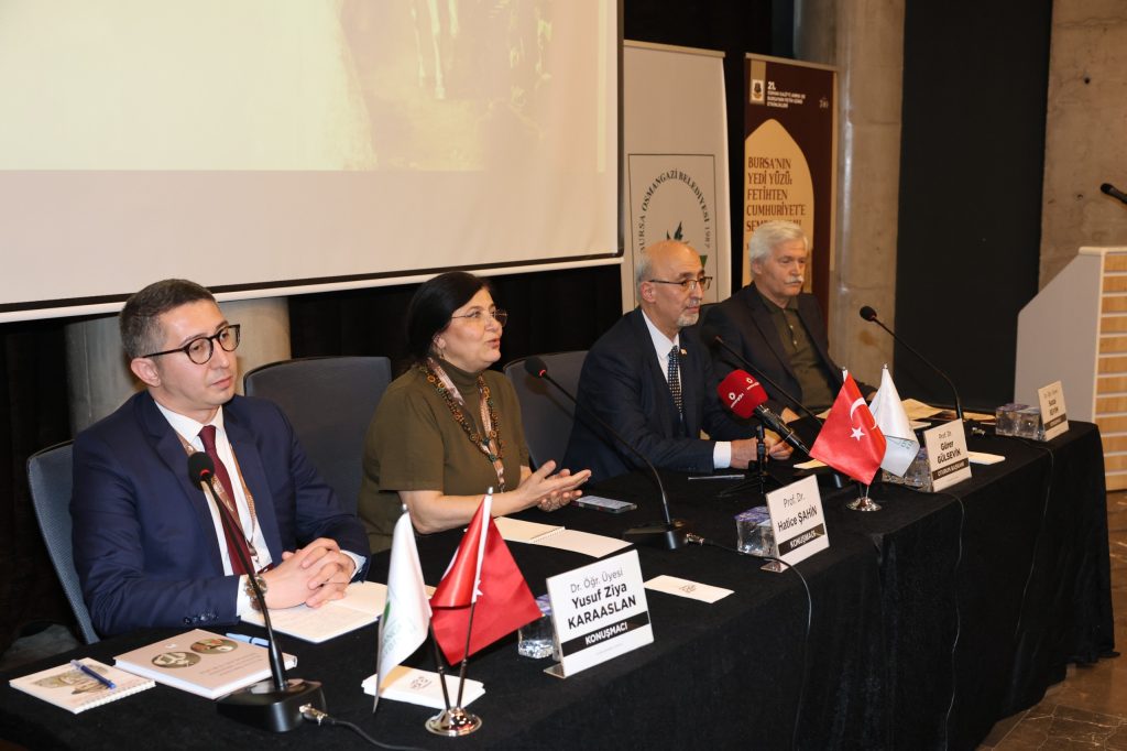 Osmangazi’de “Bursa’nın Yedi Yüzü” Sempozyumu Dev Eserle Taçlanıyor