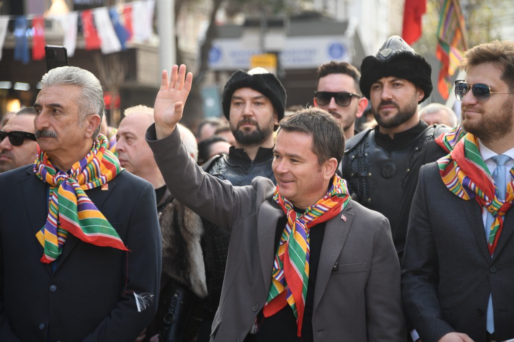 Osmangazi’de 700 Yıllık Gurur Yürüyüşü: Tophane’den Panorama’ya Fetih Coşkusu