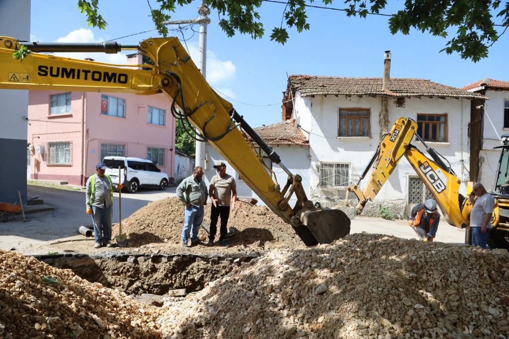 Bursa’da Altyapı Hamlesi: Nilüfer’in İki Mahallesine Sağlıklı Hatlar Döşeniyor