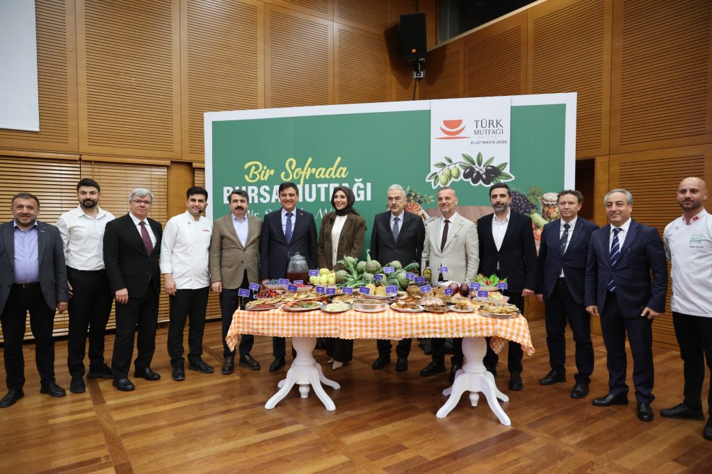 Bursa’da Türk Mutfağı Haftası Başladı… Merinos’ta ‘Bir Sofrada Bursa Mutfağı’ Rüzgârı