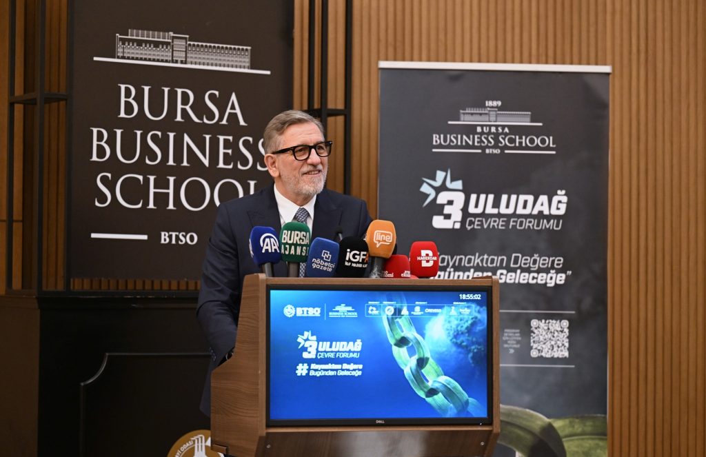 Uludağ’da Yeşil Dönüşüm Zirvesi: III. Uludağ Çevre Forumu Bursa Business School’da Dev Paydaşları Buluşturdu