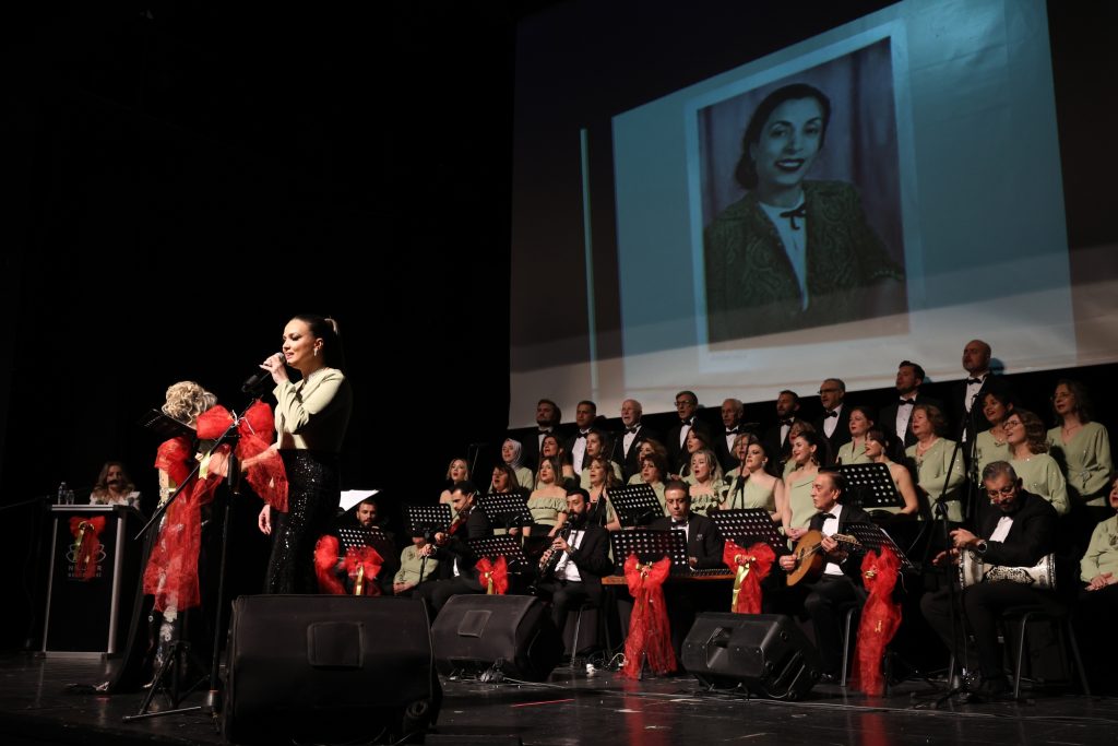 Nilüfer’de Safiye Ayla Esintisi: “Ben Öksüzüm” Konseri Sanatseverleri Büyüledi