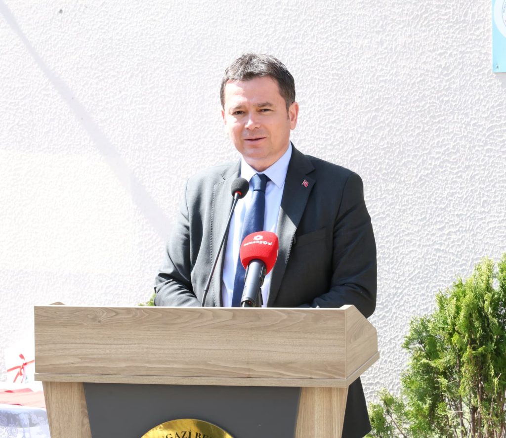 Osmangazi’de Kadın Emeği ve Sanatın Zaferi... Elmasbahçeler OSMEK’te Muhteşem Yıl Sonu Sergisi