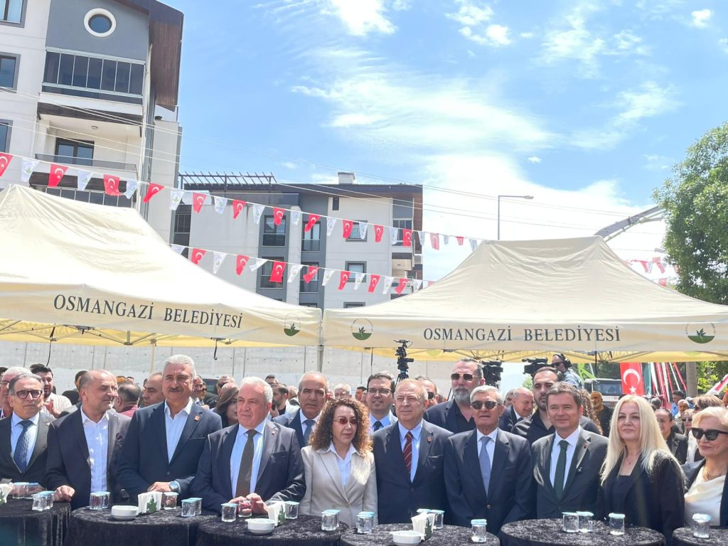 Osmangazi’de Bir Kreş Daha Çocuklarla Buluşuyor… Hatice Bakraç Kreş ve Gündüzbakımevi’nin Temeli Atıldı