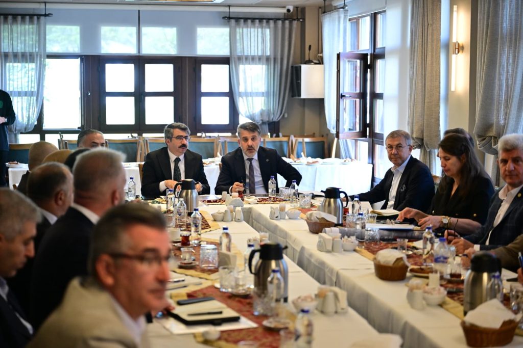 Yıldırım İçin Ortak Akıl Zirvesi: "Birlikte Çalışıyor Yıldırım’ı Geleceğe Hazırlıyoruz"