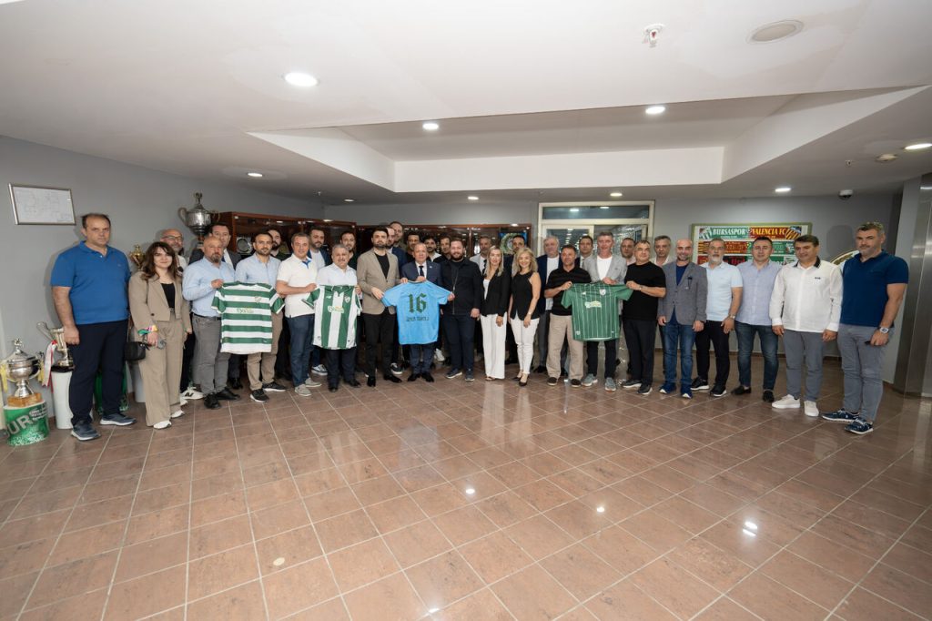 Özer Matlı Müjdeyi Verdi: Yörsan, Bursaspor'un Yeni Forma Göğüs Sponsoru Oldu!