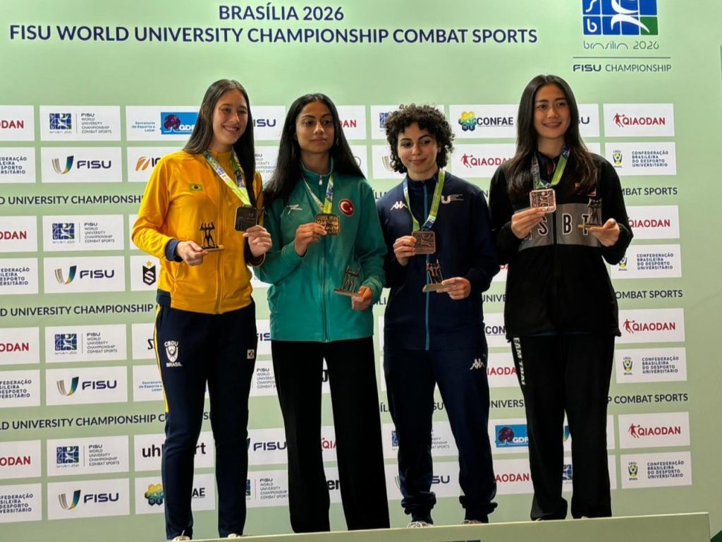 Bursa’ya Dünya Şampiyonluğu Gururu: BUÜ’lü Milli Sporcu Nazlı Karakuş Brezilya’da Altın Madalya Kazandı!