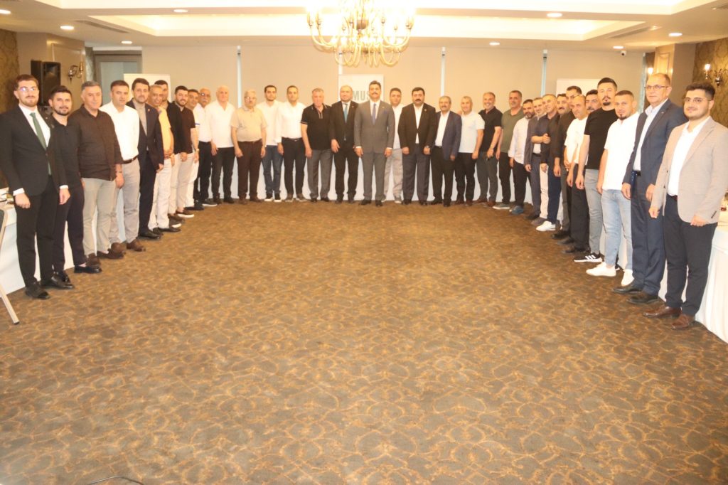 Bursa’da BUMEV’den Dev Vizyon Atağı: Burs Alan Öğrenciler Londra’ya Gidiyor! Bursa’da BUMEV’den Dev Vizyon Atağı: Burs Alan Öğrenciler Londra’ya Gidiyor!