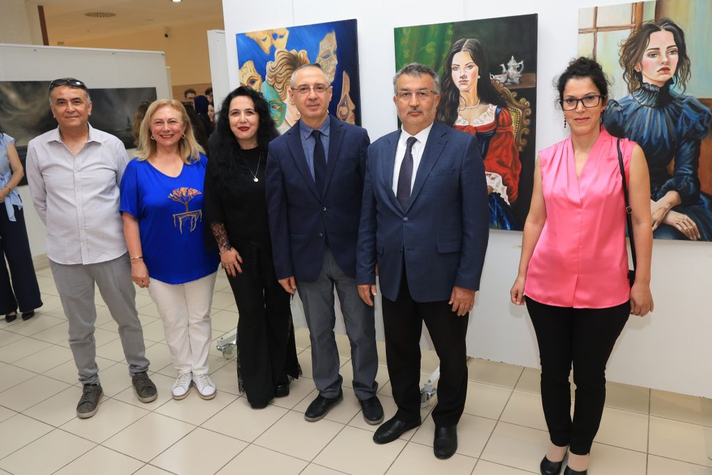BUÜ’de Sanat Hasadı… Genç Ressamların “Mezuniyet Sergisi”
