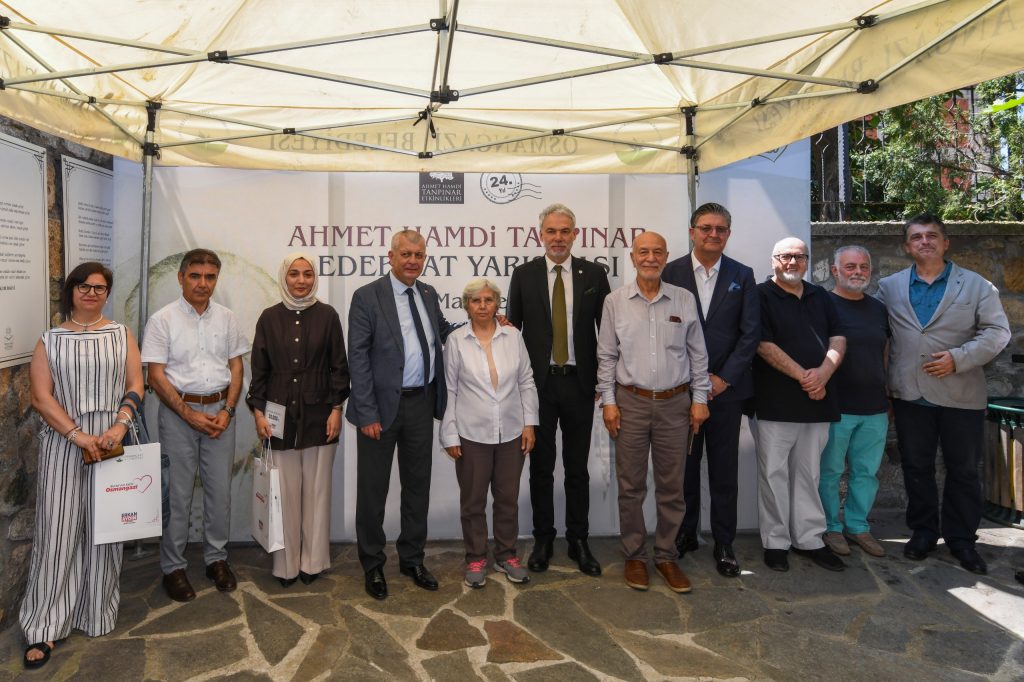 Sözü Yeniden Ayağa Kaldıran Kalemler Ödüllendirildi: Osmangazi’de Tanpınar Rüzgarı