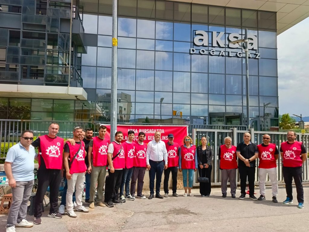 Aksa Bursagaz önündeki işçi eyleminde sendikal baskı ve mobbing iddiaları gündeme getirildi