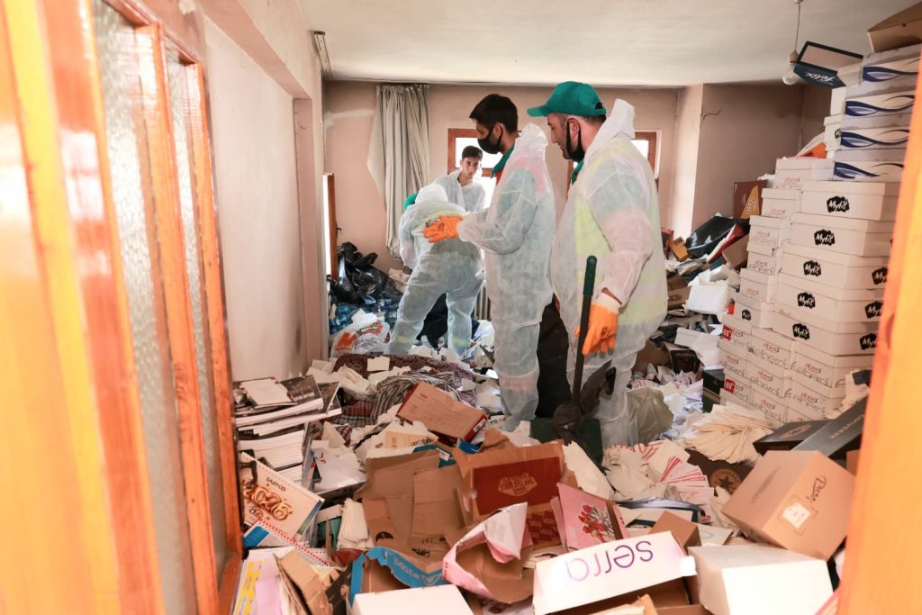 Osmangazi Belediyesi Çöp Evi Jet Hızıyla Temizledi