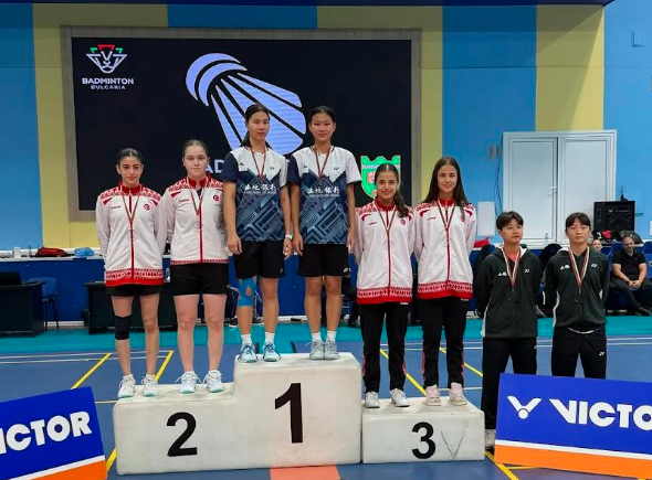Bulgaristan’da Osmangazi Rüzgarı… Genç Badmintonculardan Uluslararası Arenada Çifte Gümüş Madalya