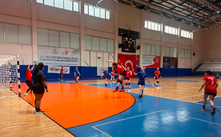 BUÜ Kadın Hentbol Takımı Türkiye Şampiyonu