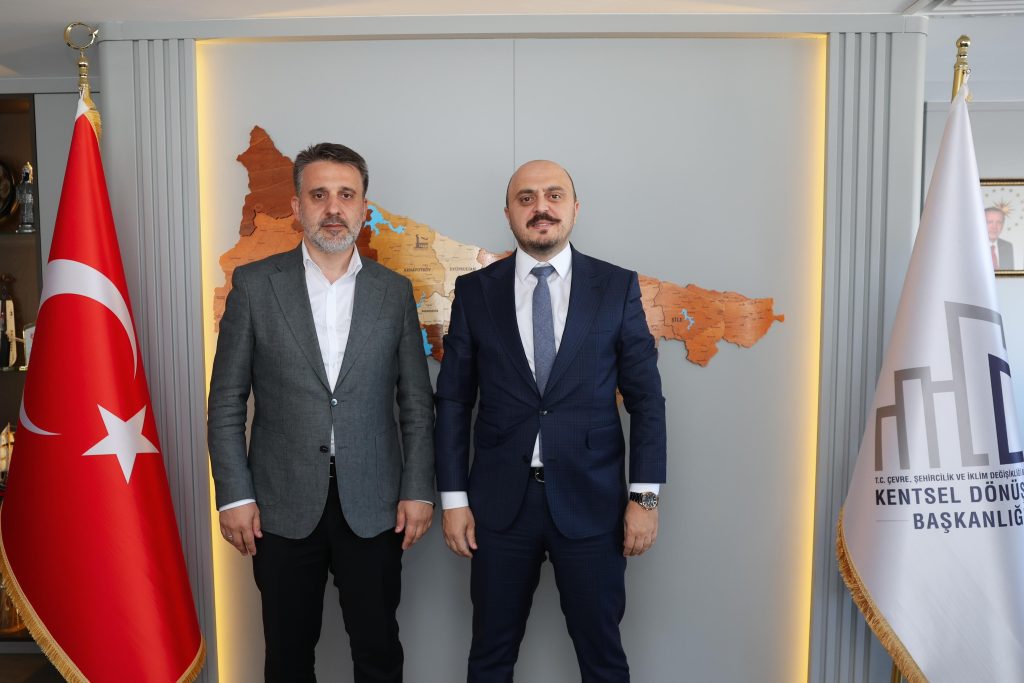 Bursa’da Kritik Kentsel Dönüşüm Zirvesi: Şahin Biba ve Sezai Köse Bir Araya Geldi