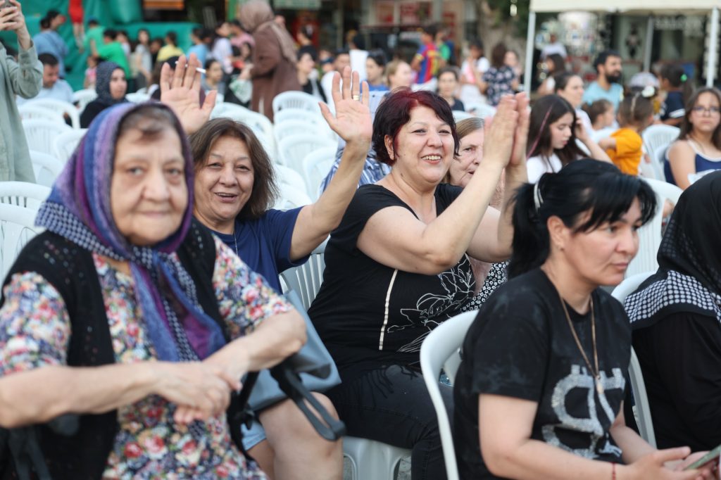 Başkan Erkan Aydın Şenlik Coşkusuna Ortak Oldu