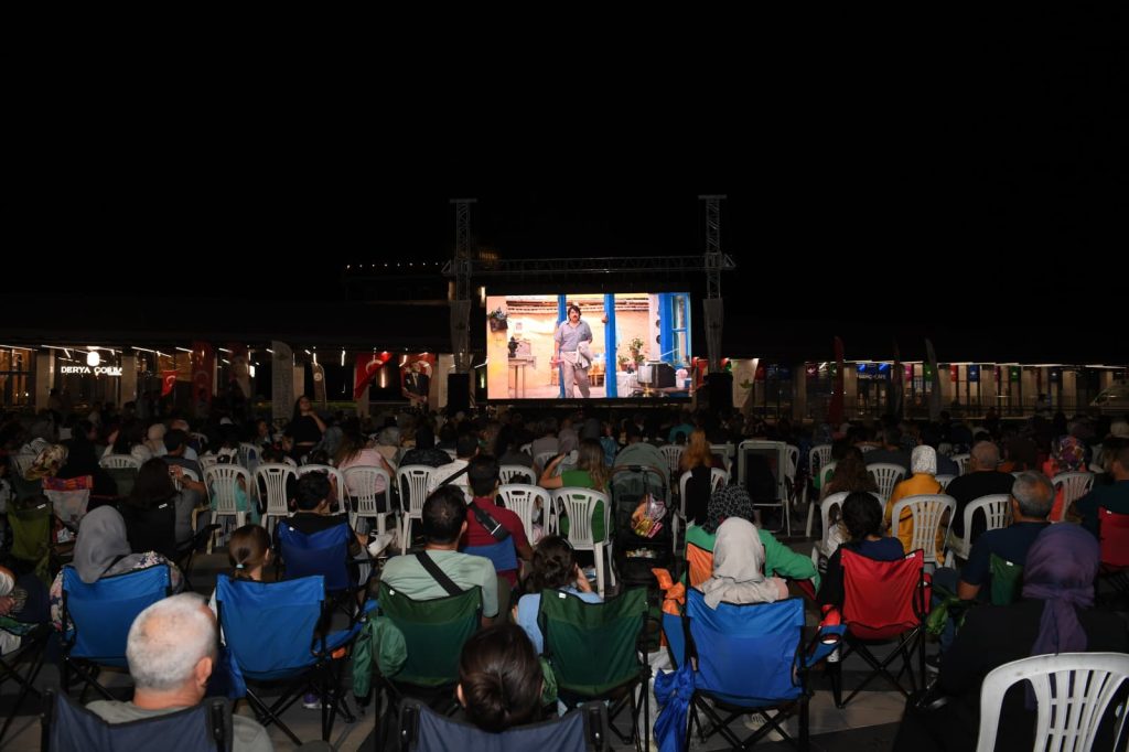 Osmangazi’de Yaz Coşkusu… Mahalle Mahalle Şenlik ve Açık Hava Sineması Rotaları Belli Oldu
