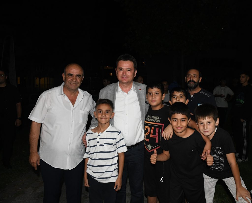 Osmangazi’de Yaz Coşkusu... Mahalle Mahalle Şenlik ve Açık Hava Sineması Rotaları Belli Oldu